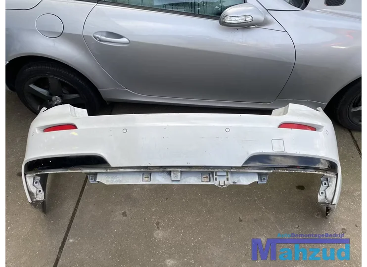 BMW 7 SERIE F01 Wit achterbumper m sport m-sport (schade)
