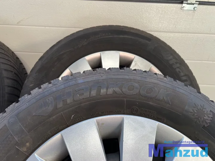 peugeot-citroen-berlingo-velgen-4x108-651-15-inch-winter-banden — foto 6
