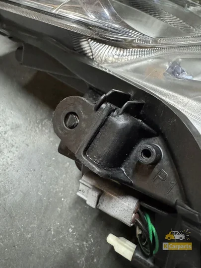 90026271-citroen-c1-ii-links-rechts-licht — foto 3