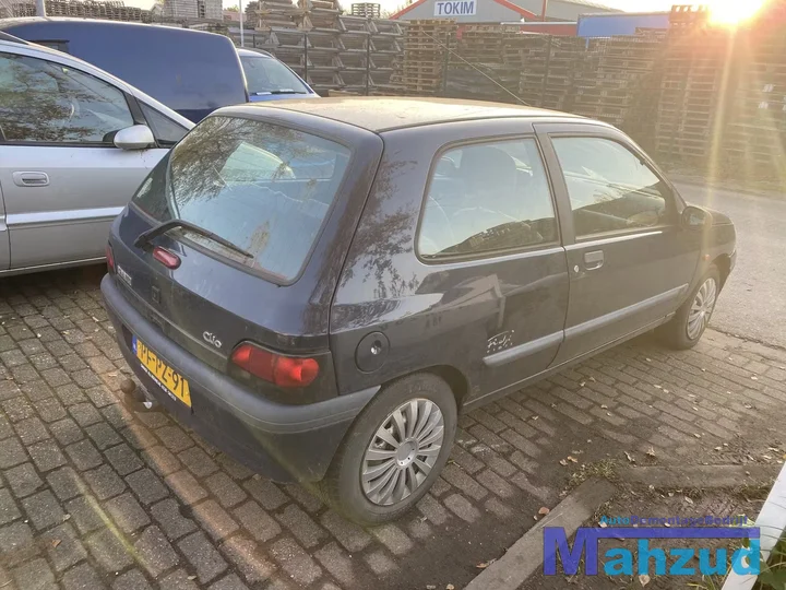 1996-renault-clio-1-12-demontage-sloop-onderdelen-donorauto — foto 5