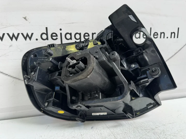 citroen-c4-3-achterlicht-rechts-achter-9831100080 — foto 5