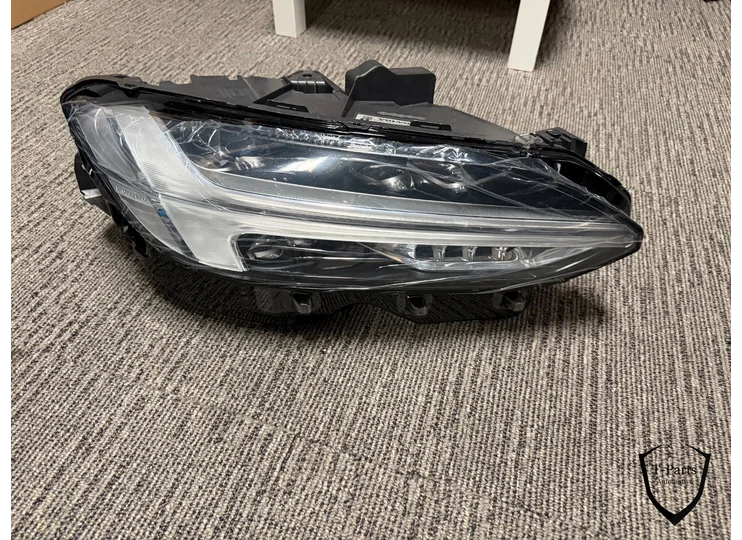 volvo S90 V90 koplamp rechts 31446507 lamp
