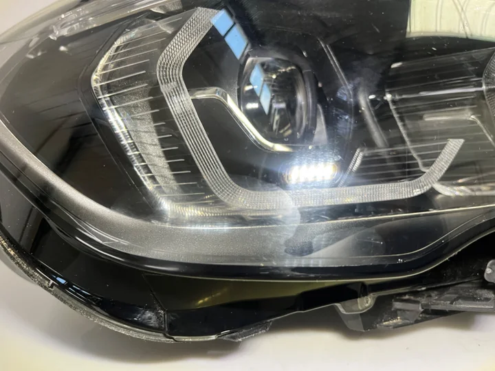 bmw-x1-f48-facelift-vol-led-koplamp-rechts-63115a0117202 — foto 9