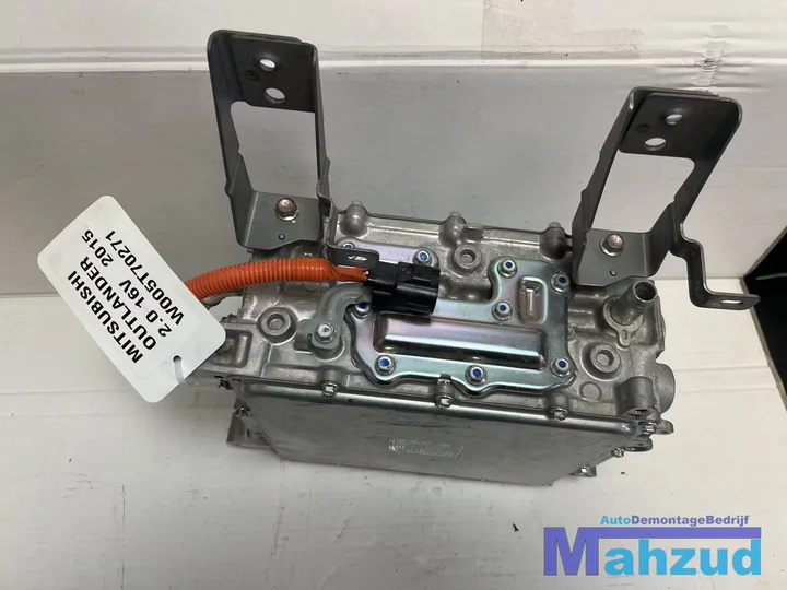 mitsubishi-outlander-phev-20-16v-acculader-w005t70271