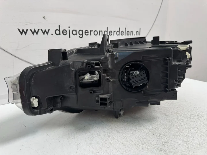 bmw-f30-f31-lci-facelift-adaptive-led-koplamp-rechts-7214802 — foto 8