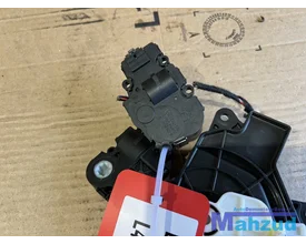 land-rover-discovery-5-l462-kachelklep-stelmotor-2017 — foto 2