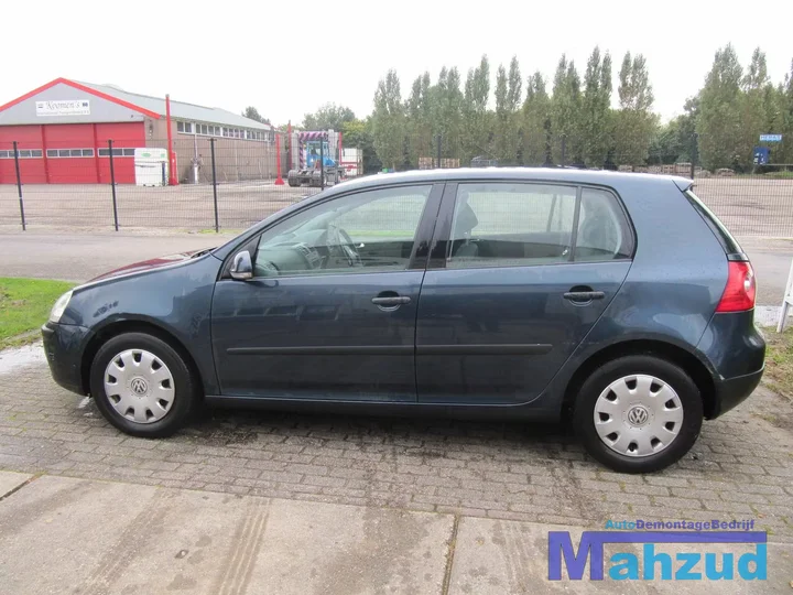 2005-volkswagen-golf-5-16-fsi-demontage-sloop-116 — foto 4