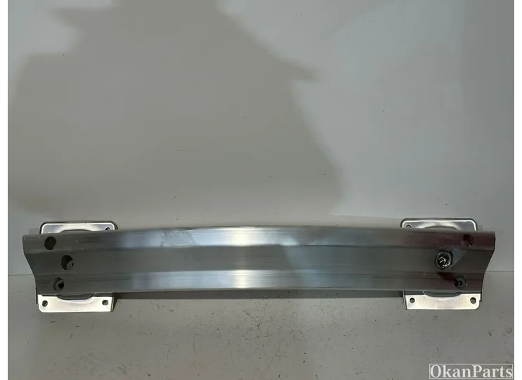 Poutre de pare-chocs arrière Tesla Model 3 1530484-00-D