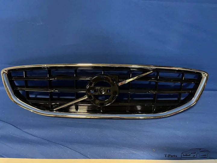 volvo-v40-grill-voorbumper-origineel-nieuw — foto 2