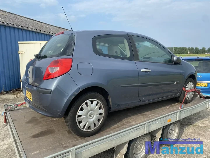 2006-renault-clio-2-14-16v-tej47-k4j-onderdelen-demontage — foto 6