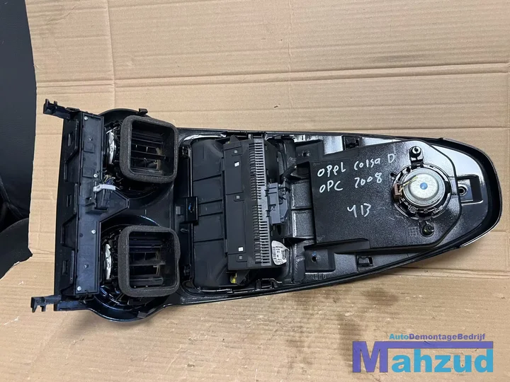 opel-corsa-d-middenconsole-zwart-luchtrooster-midden-20052014 — foto 5