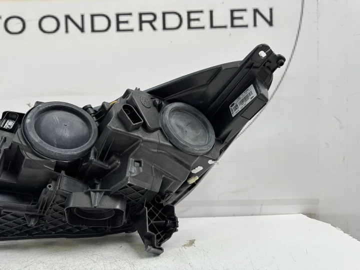 ford-kuga-mk2-led-koplamp-rechts-90156360-gv4113w029 — foto 4