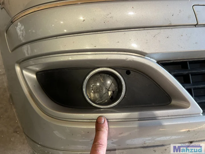 mercedes-b-klasse-w245-zilver-761-voorbumper-20052011 — foto 12