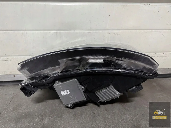89908121-land-rover-discovery-iv-bi-xenon-led-torsieverlichting-links-lift — foto 4