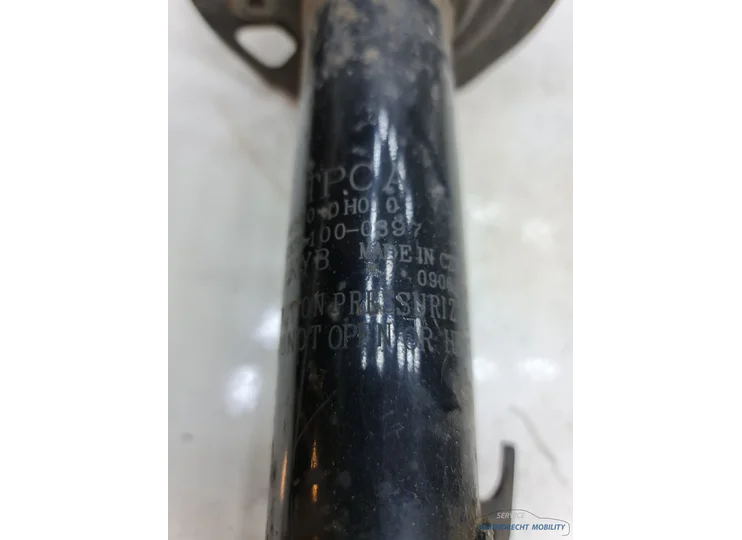 toyota-aygo-citroen-c1-peugeot-107-schokdemper-schok-demper-schokbreker-schok-breker-vering-485100h010-nette-staat-gebruikt-origineel-2005-2006-2007-2008-2009-2010-2011-2012-2013-2014-barendrecht-mobility-service