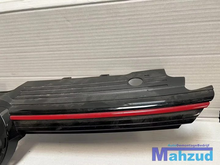 vw-golf-8-gti-grille-2021 — foto 3