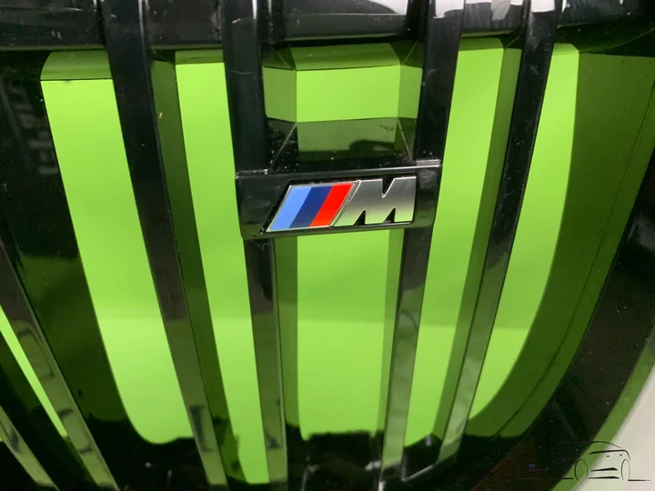bmw-ix1-x1-m-pakket-voorbumper-bumper-grille-rooster — foto 4
