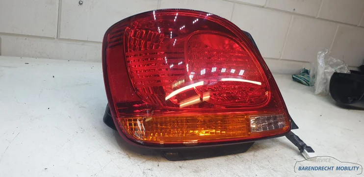 achterlicht-links-lexus-gs-300-400-430-bestuurderskant-origineel-gebruikt-1999-2005 — foto 5