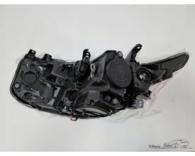 toyota-yaris-rechts-koplamp-nieuw-led-lamp-light — foto 2