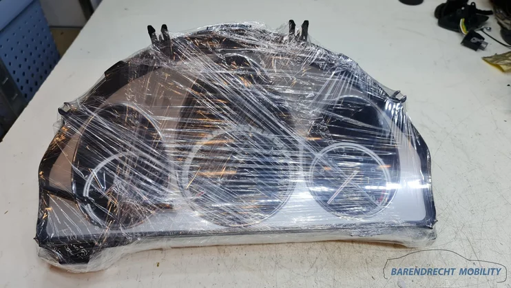 amg-kmteller-mercedes-c-klasse-w204-tacho-mijlen-km-teller204820-rbdj131614-origineel-gebruikt-2008-2014 — foto 9