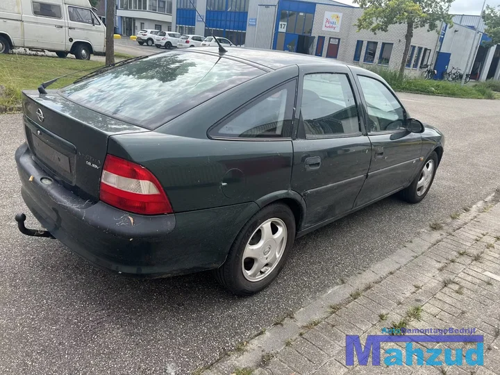 1998-opel-vectra-18-i-16v-groen-l359-x18xe-onderdelen-demotage — foto 6