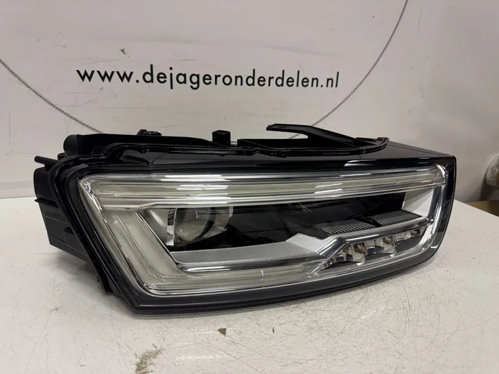 audi-q3-vol-led-koplamp-rechts-8u0941034-8u0941774-2011 — foto 3