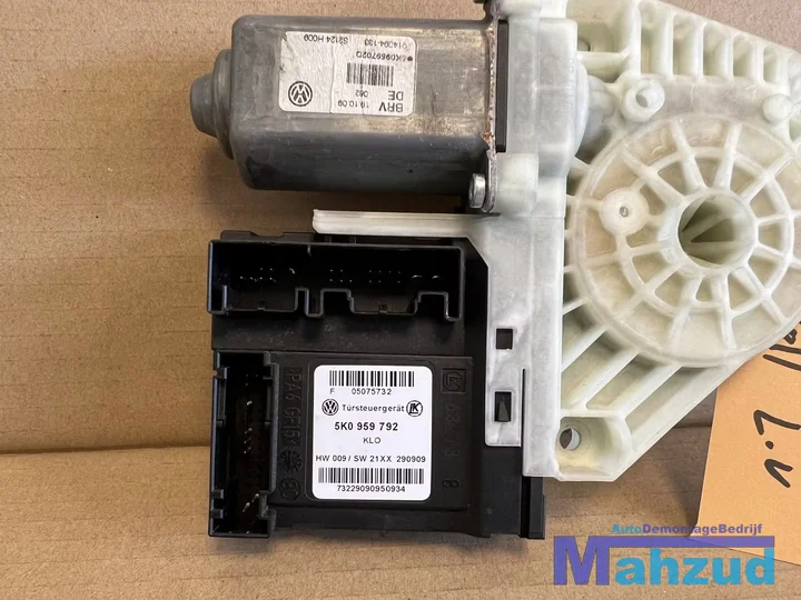vw-golf-6-links-voor-raammotor-5k0959792-20092012 — foto 3