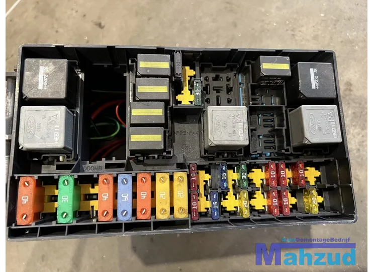 FORD TRANSIT CONNECT 1.8 TDCI Zekeringkast 2002-2012