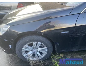 mercedes-eklasse-s212-22-cdi-zwart-voorkop-20092016 — foto 4