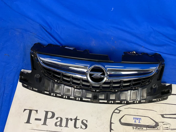 opel-corsa-d-facelift-grille-rooster-voorbumper-bumper — foto 2
