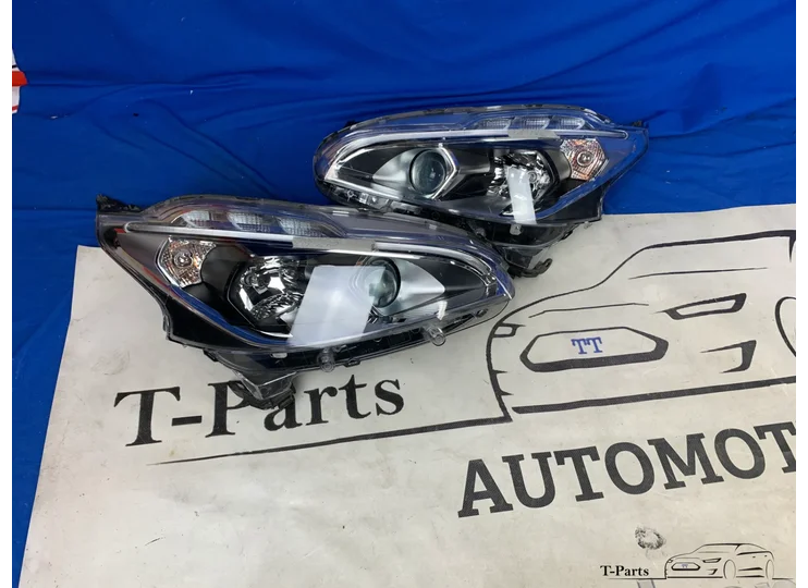 Peugeot 208 links rechts Scheinwerfer 9822690180 9822690480