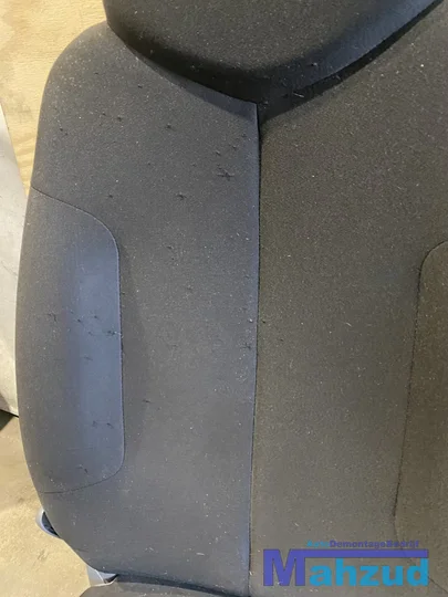 toyota-aygo-zwart-interieur-3-deurs-20052014 — foto 7