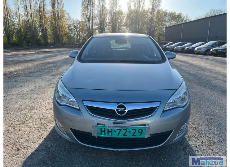 Opel Astra J 1.6 A16XER Z179 grise, 2011, à hayon démontée