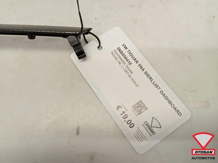 vw-tiguan-5na-sierlijst-dashboard-5nb858418 — foto 3