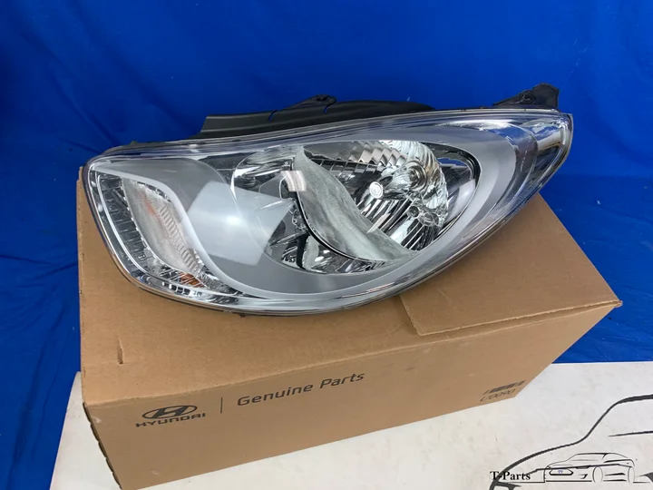 hyundai-i10-koplamp-links-921010x120-lamp — foto 2