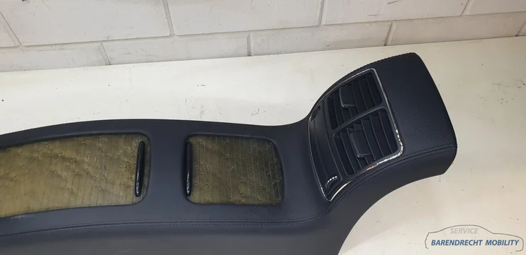 middenconsole-achterzijde-opbergvak-cls-w219-mercedes-2198600030-origineel-gebruikt-2004-2011 — foto 5