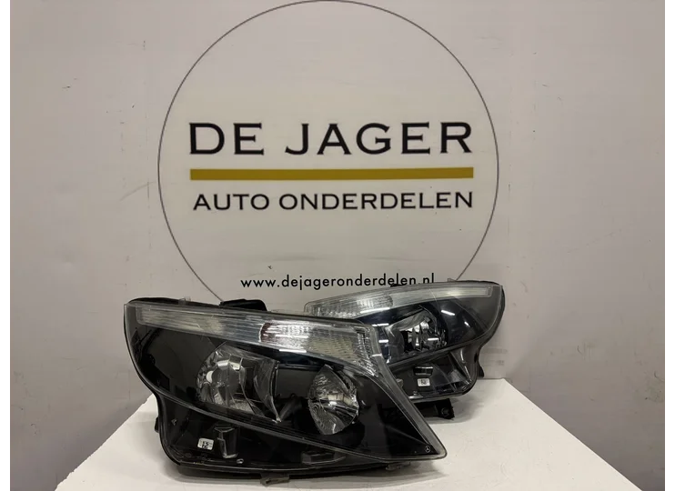 W447 VITO HALOGENSCHEINWERFERSATZ A4479067700 A4479067800