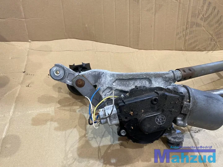 toyota-yaris-p9-ruitenwissermotor-mechaniek-voor-851100d070 — foto 2