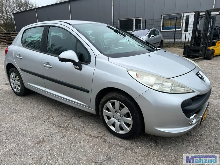 peugeot-207-14-16v-zilver-ezrc-demontage-sloop-onderdelen — foto 7