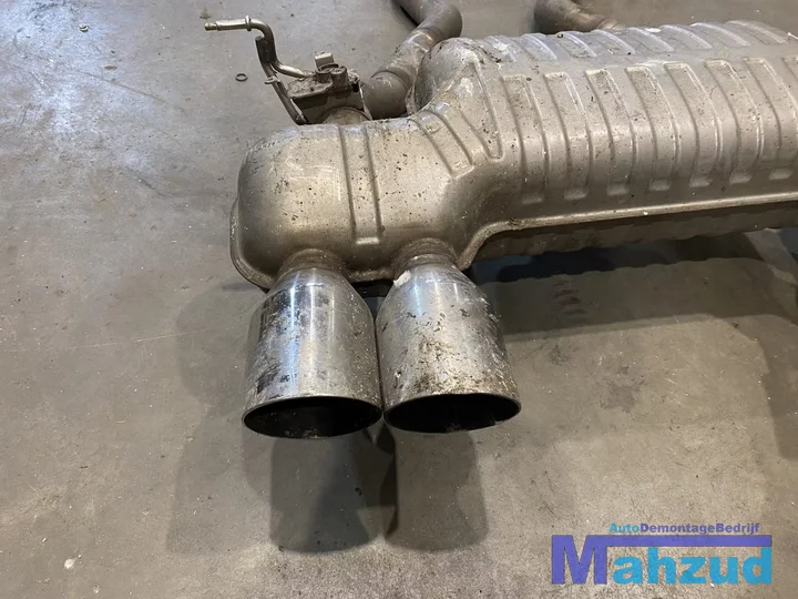 bmw-m4-m3-costum-uitlaat-downpipe-openpijp-schade — foto 4