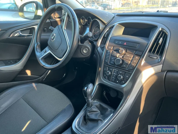 opel-astra-j-dashboard-delen — foto 8