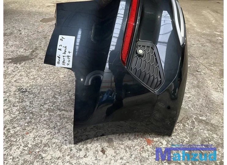 audi-a3-8y-sportback-hybrid-donker-groen-achterbumper-2019