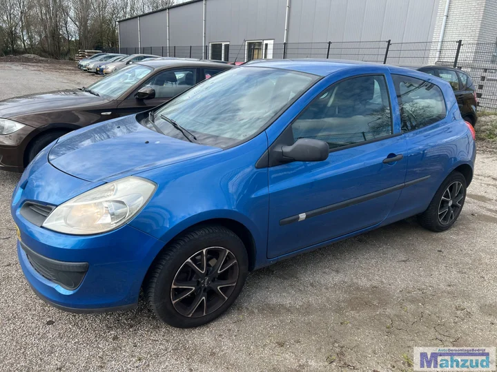 2006-renault-clio-3-12-blauw-tei45-d4f-demontage-onderdelen — foto 3