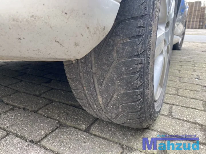 2010-vw-polo-6r-14-dsg-cgg-cggb-mlg-la7w-demontage-onderdelen — foto 34