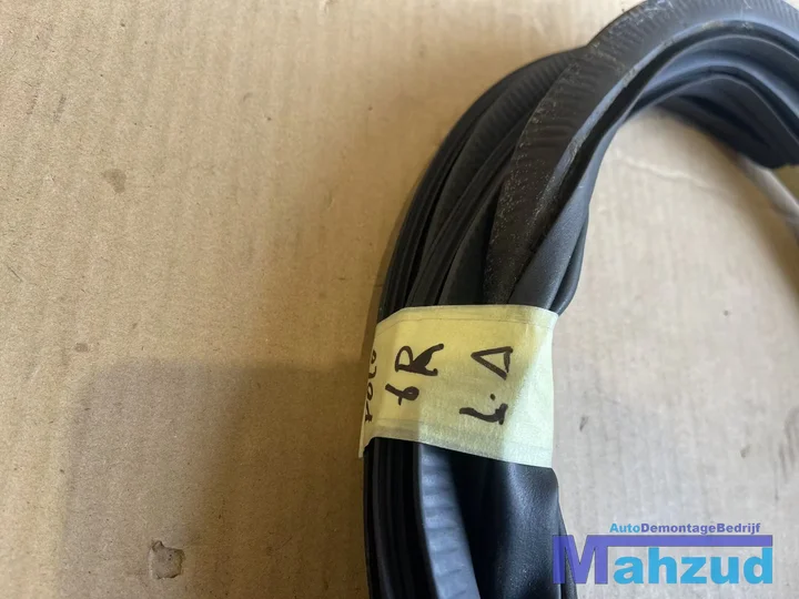 vw-polo-6r-la-links-achter-deurrubber-20092017 — foto 3