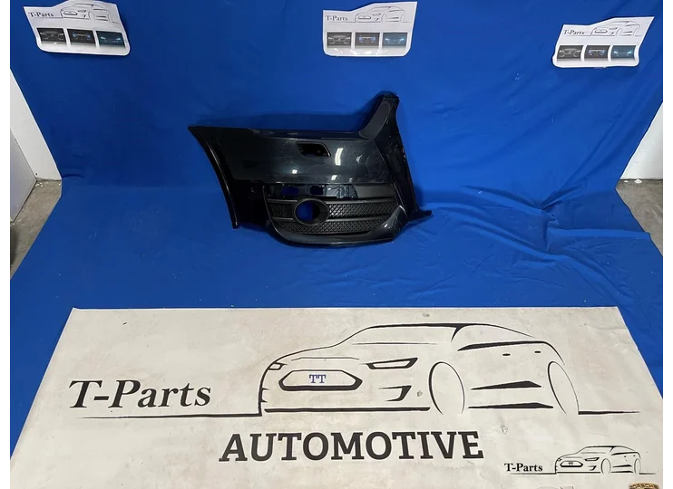 Audi Q3 voorbumper rechts  2012-2017