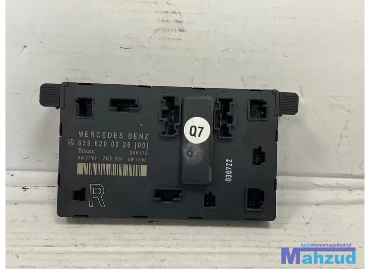 MERCEDES VITO W639 Links deur module 6398200326 2003+
