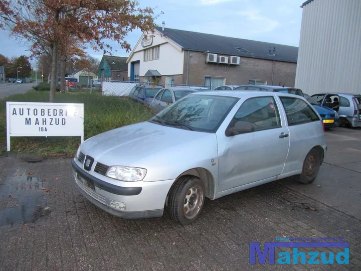 seat-ibiza-2-6k1-14-16v-motorblok-aua-motor — foto 3