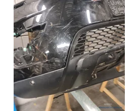 landrover-discovery-sport-voorbumper-voor-bumper-zwart-met-origineel-goede-staat-gebruikt-grill-bumpergrill-grille-2014-2015-2016-2017-2018-2019-2020-barendrecht-mobility-service — foto 22