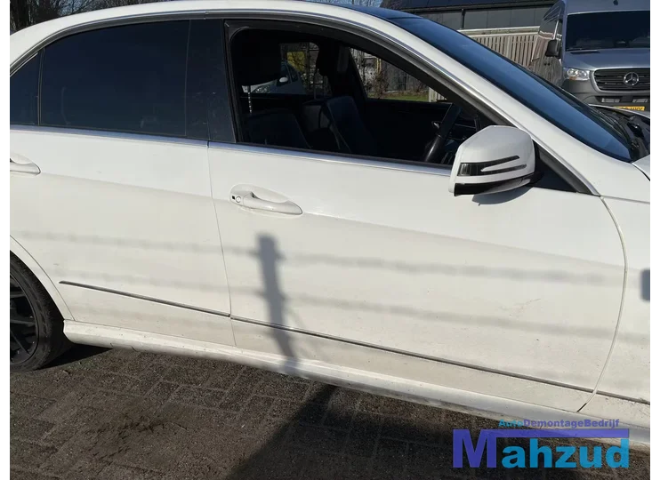 MERCEDES E KLASSE W212 wit 149 rechts voor deur 2009-2013